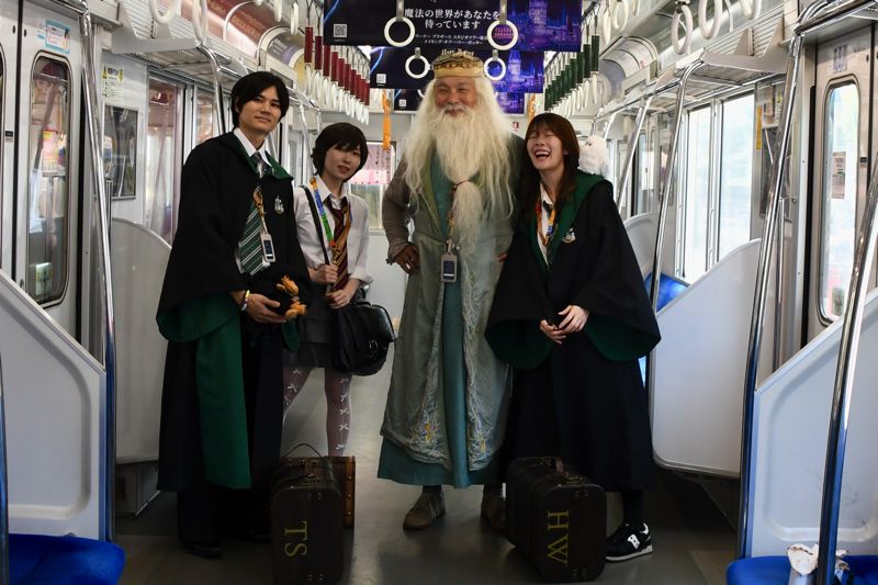 「バック・トゥ・ホグワーツ」特別イベントの列車内の様子（記者撮影）
