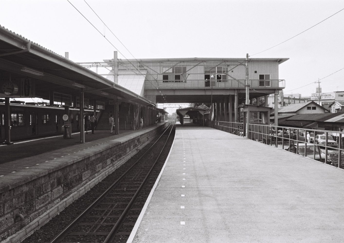 鶴瀬駅の橋上駅舎＝1973年（写真：東武博物館）