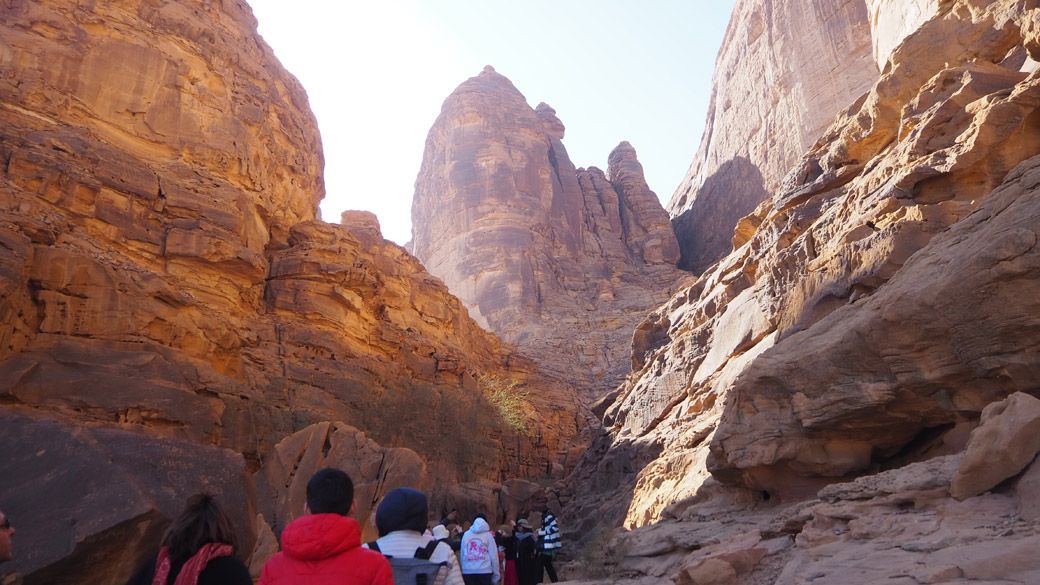 アルウラの世界遺産マダイン・サーレハの一つ「ジャバル・イクマ」（筆者撮影）