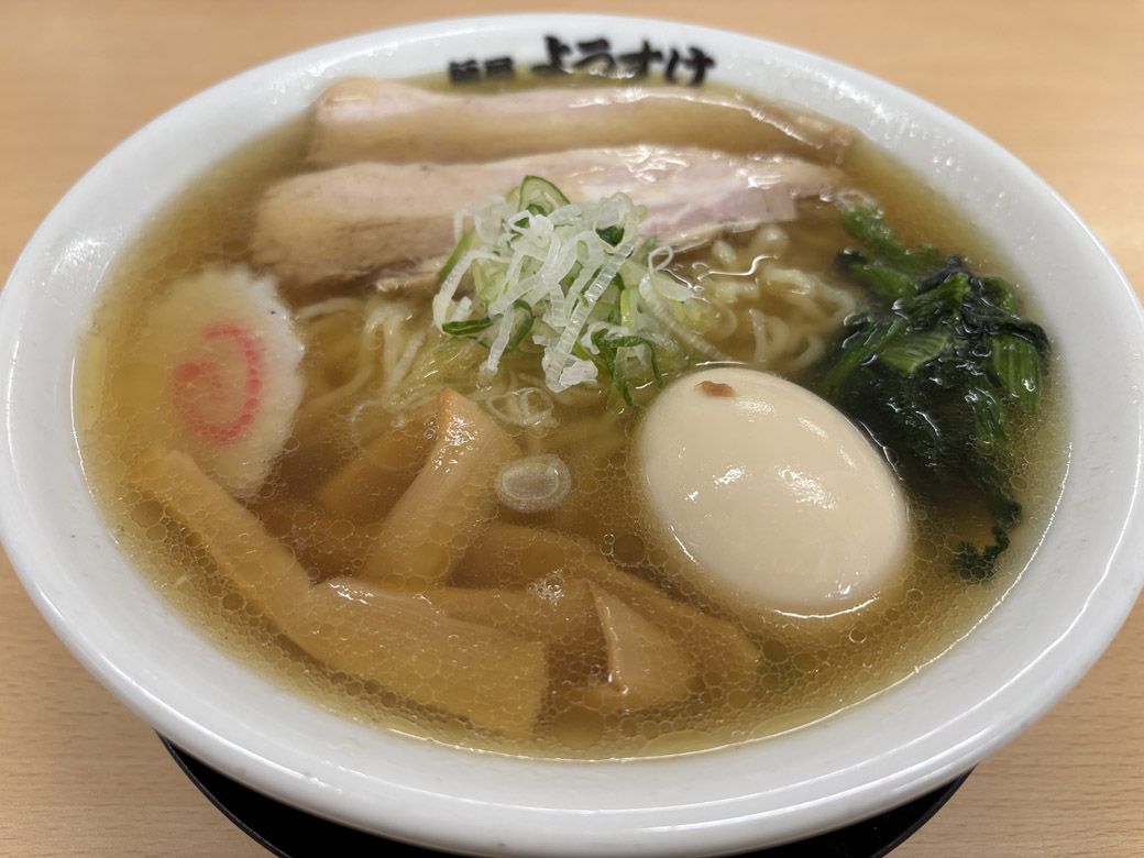 「麺屋ようすけ」自慢の1品。田邉さんは佐野ラーメン人気向上に威力的だ（写真：筆者撮影）