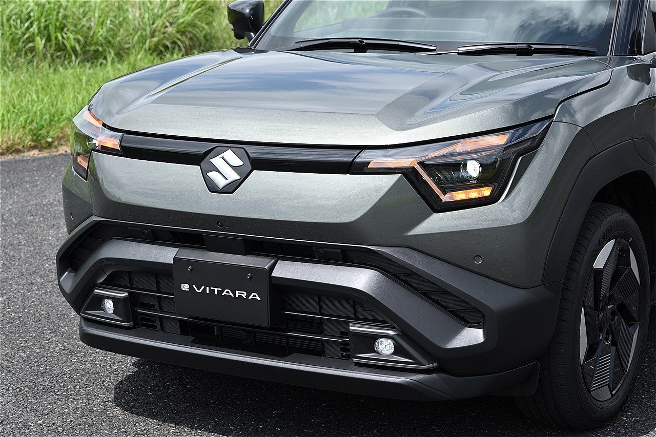 スズキの新型「eビターラ プロトタイプ」（写真：スズキ）
