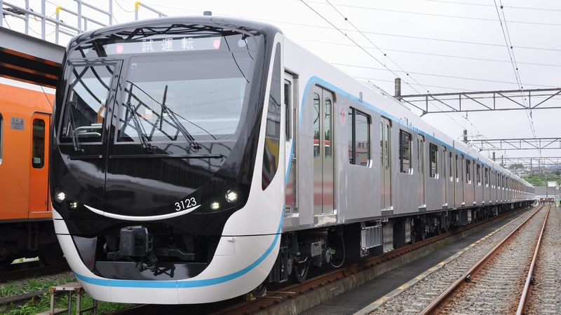 東急目黒線､｢8両化｣に備えた新型車両の全貌 水色ラインの｢3020系｣､今年11月にデビュー | 通勤電車 | 東洋経済オンライン