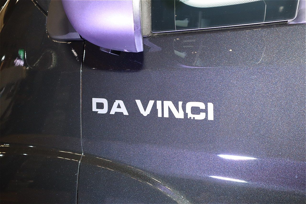 スター・ウォーズの世界観が広がるトイファクトリーのキャンピングカー「ダビンチ6.0＜スター・ウォーズ＞エディション」（筆者撮影）