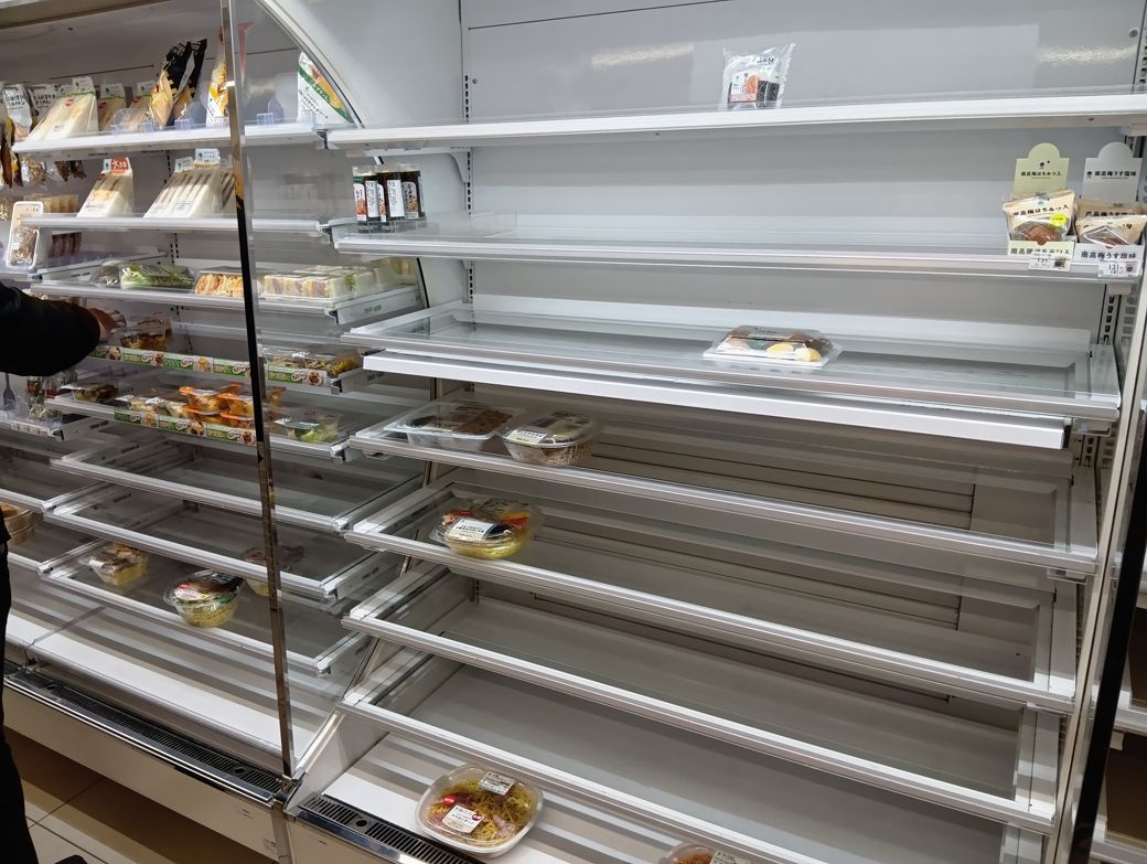 ホテル内では「お弁当争奪戦」が繰り広げられているようだ（写真：筆者撮影）