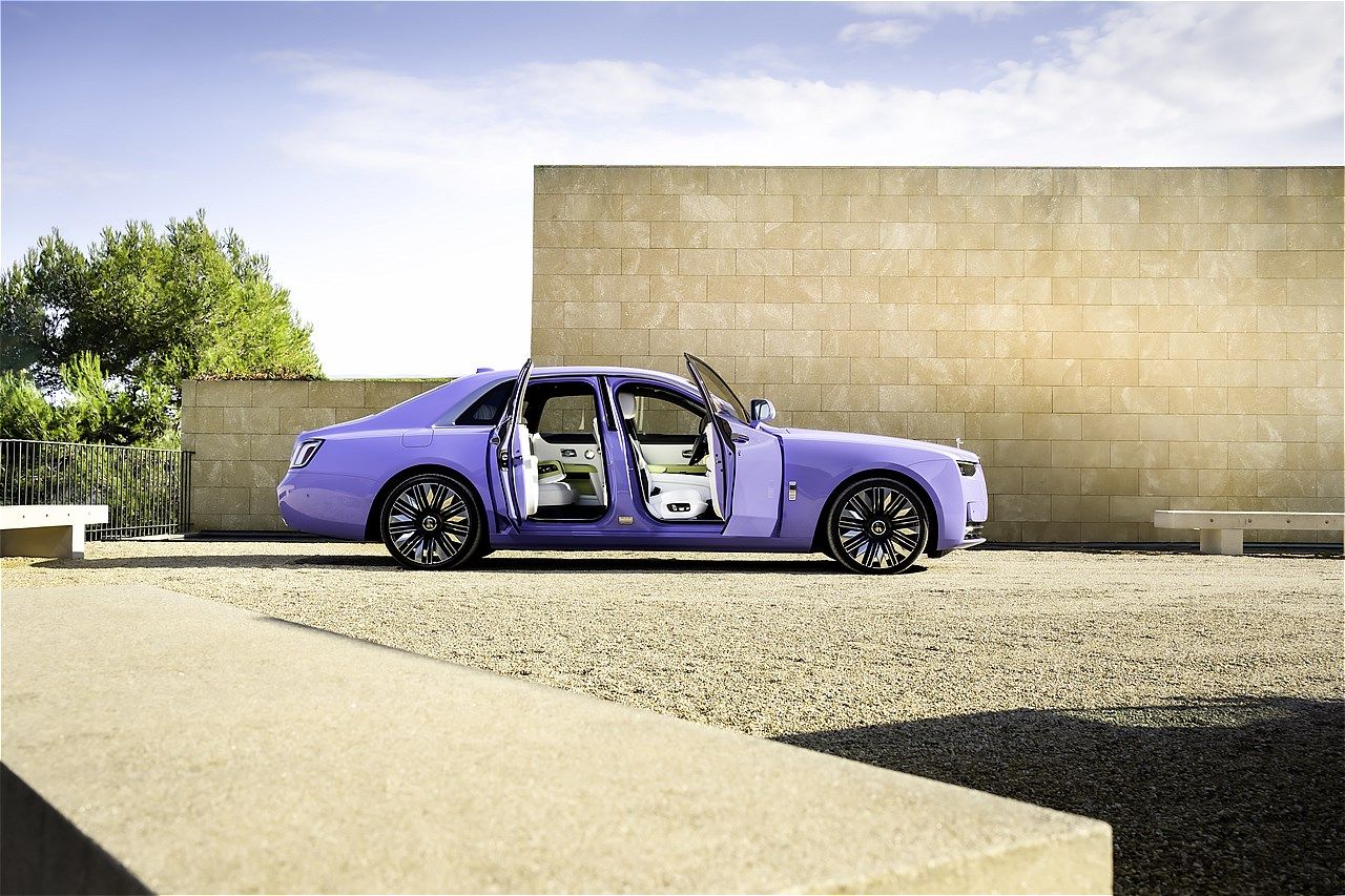 ロールス・ロイス「ゴースト・シリーズⅡ」のVANGUARD - Boracai Blue（写真：Rolls-Royce Motor Cars）