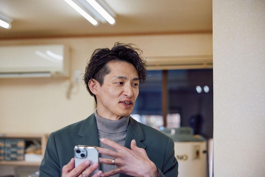 食材調達や資金調達の交渉を担当した、経営コンサルタントの酒井裕二さん（写真提供：とんかつ乃ぐち）