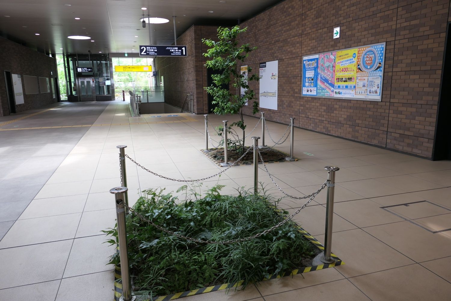 世田谷代田駅　コンコース