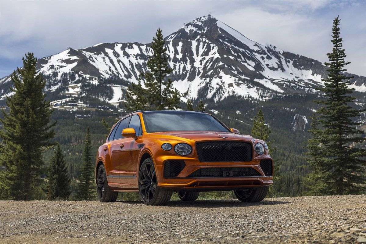 ベントレー ベンテイガ・スピード（写真：Bentley Motors）