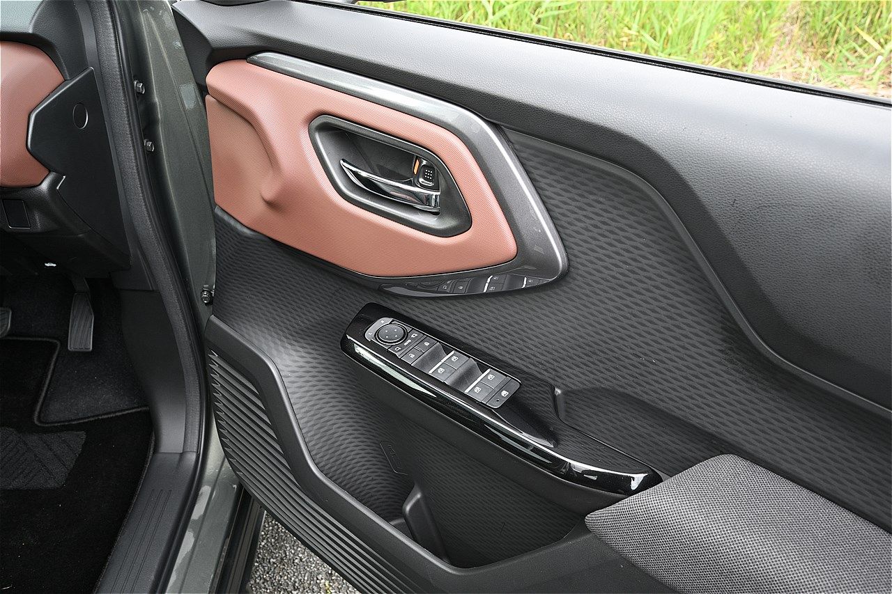 スズキの新型「eビターラ プロトタイプ」（写真：スズキ）