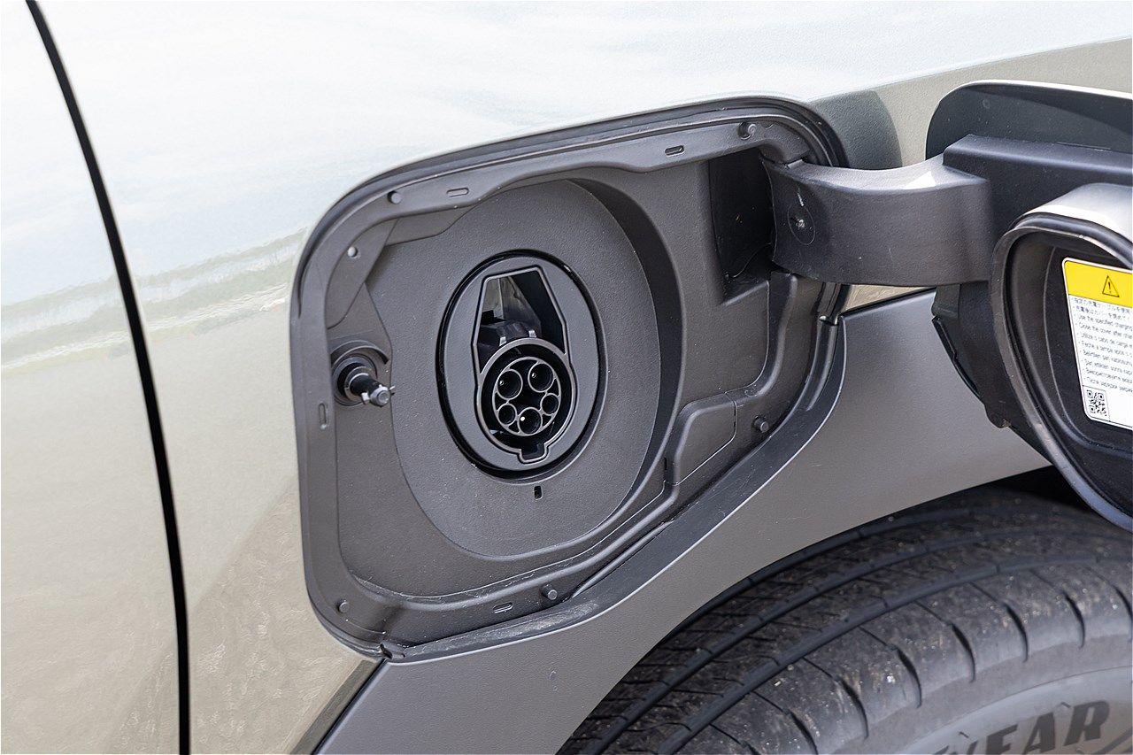 スズキの新型「eビターラ プロトタイプ」（写真：三木 宏章）