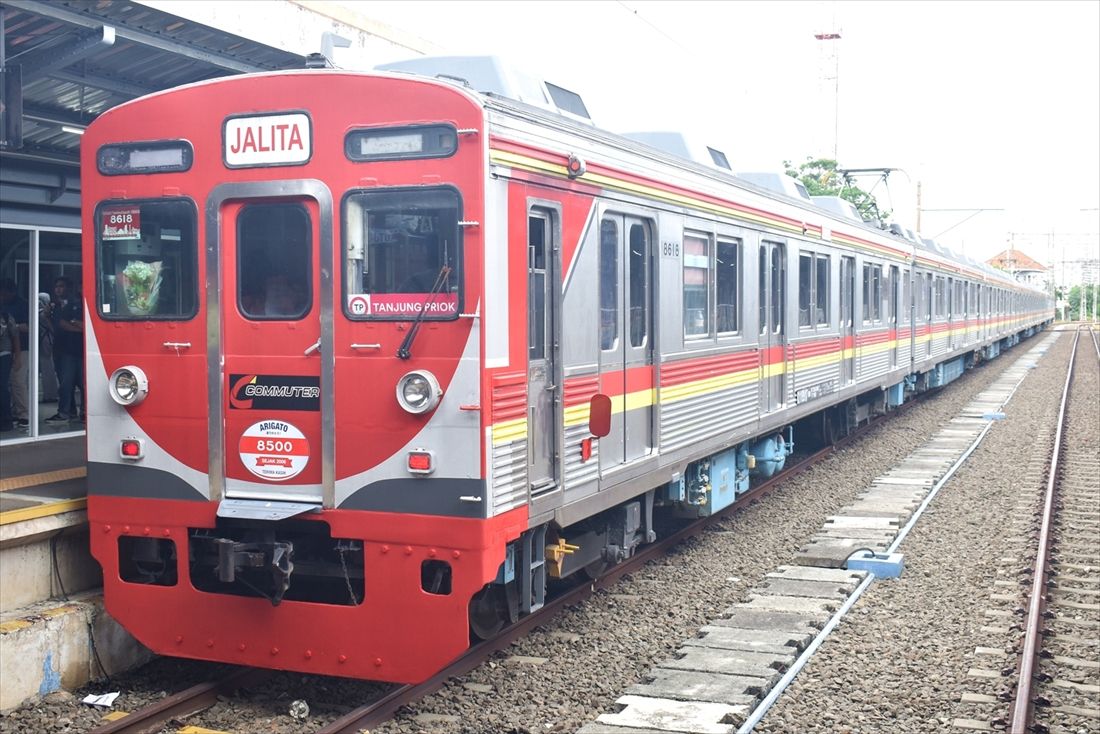 2025年11月に開かれた引退記念イベント「ARIGATO KRL」で展示の目玉となっていた元東急8500系の8618編成「JALITA」（筆者撮影）