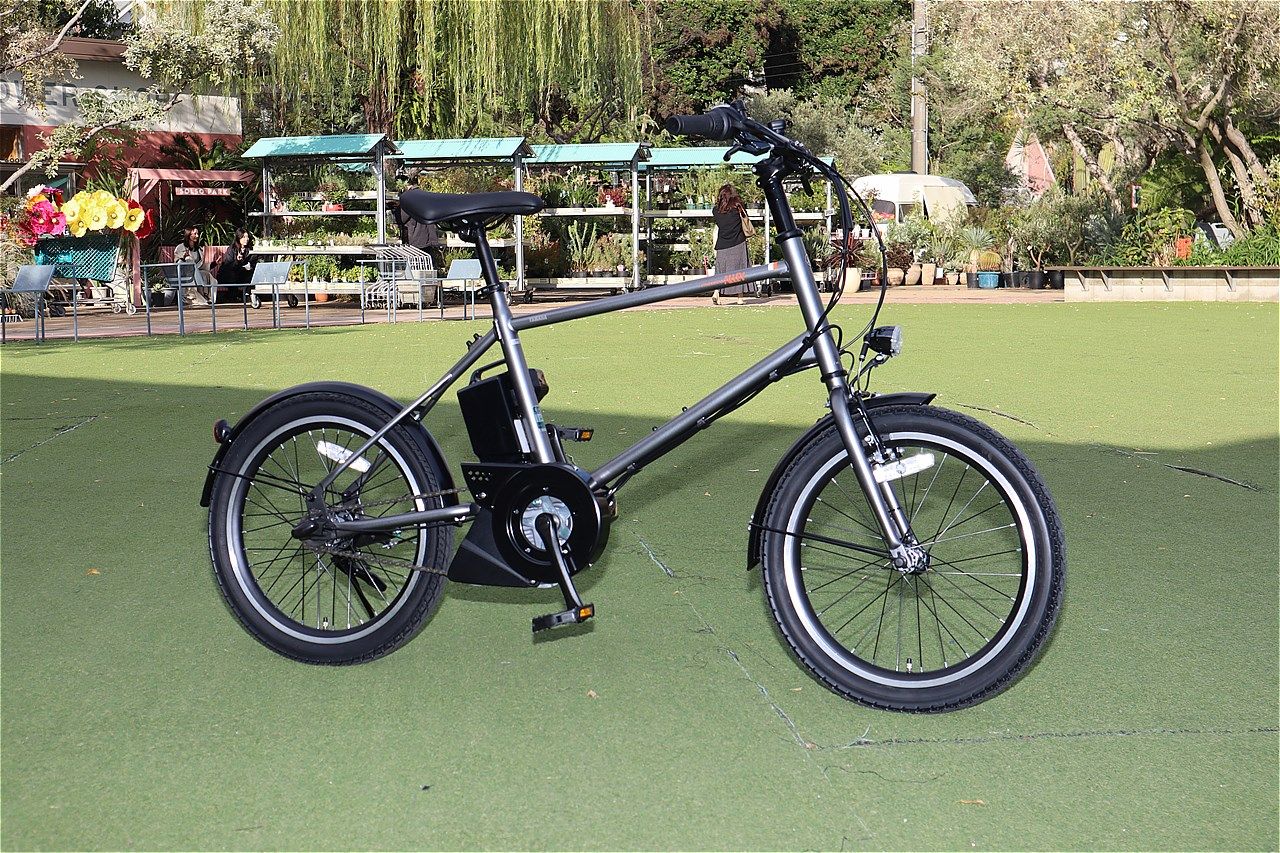 ヤマハの新型電動アシスト自転車「PAS CRAIG ALLEY（パス クレイグ アリー）」(写真：筆者撮影）