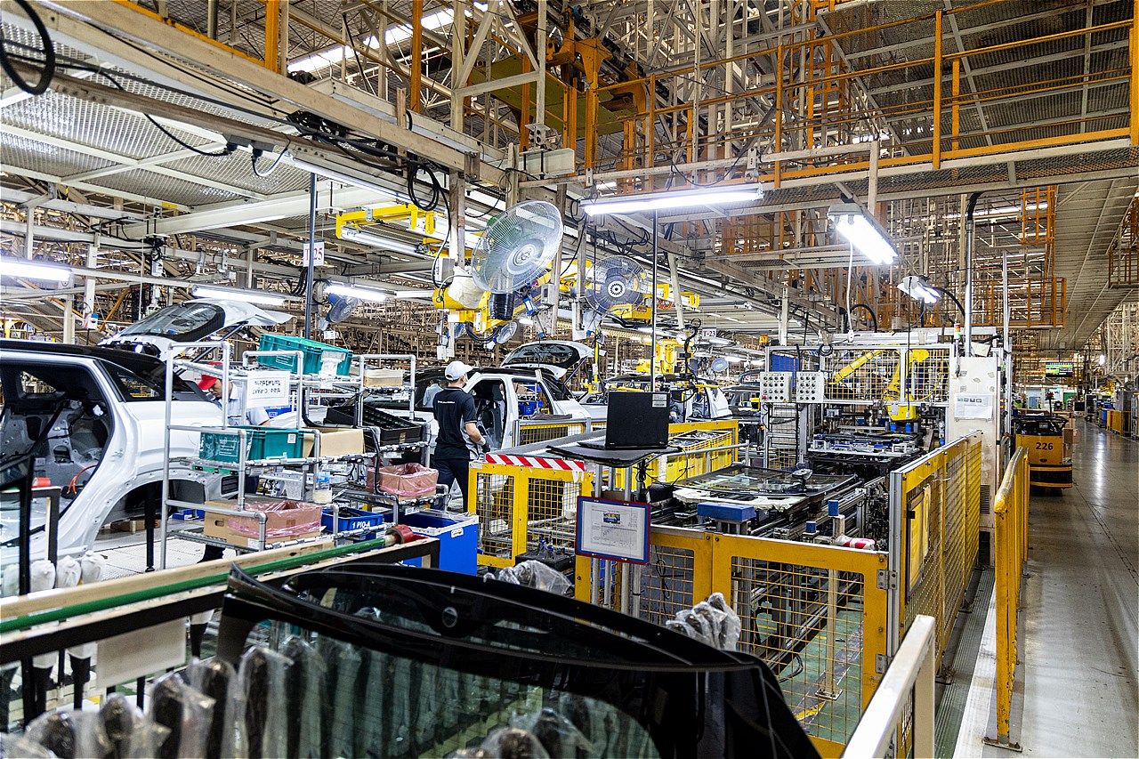 エクスフォースHEVなどの生産を行う、三菱のレムチャバン工場（筆者撮影）