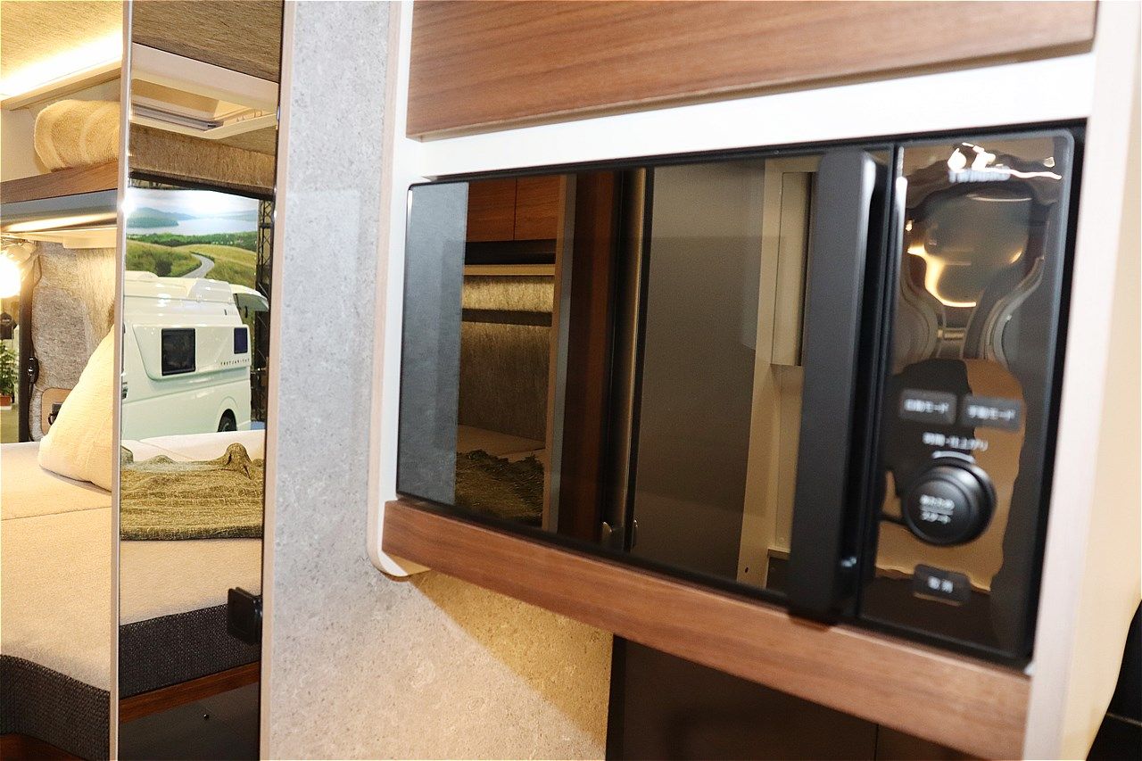 ジャパンキャンピングカーショー2026でトイファクトリーが発表した新型「ダヴィンチ6.0」（写真：筆者撮影）