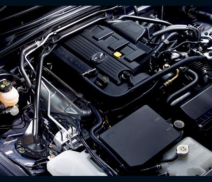 マツダの3代目「ロードスター（NC1）」（写真：マツダ）