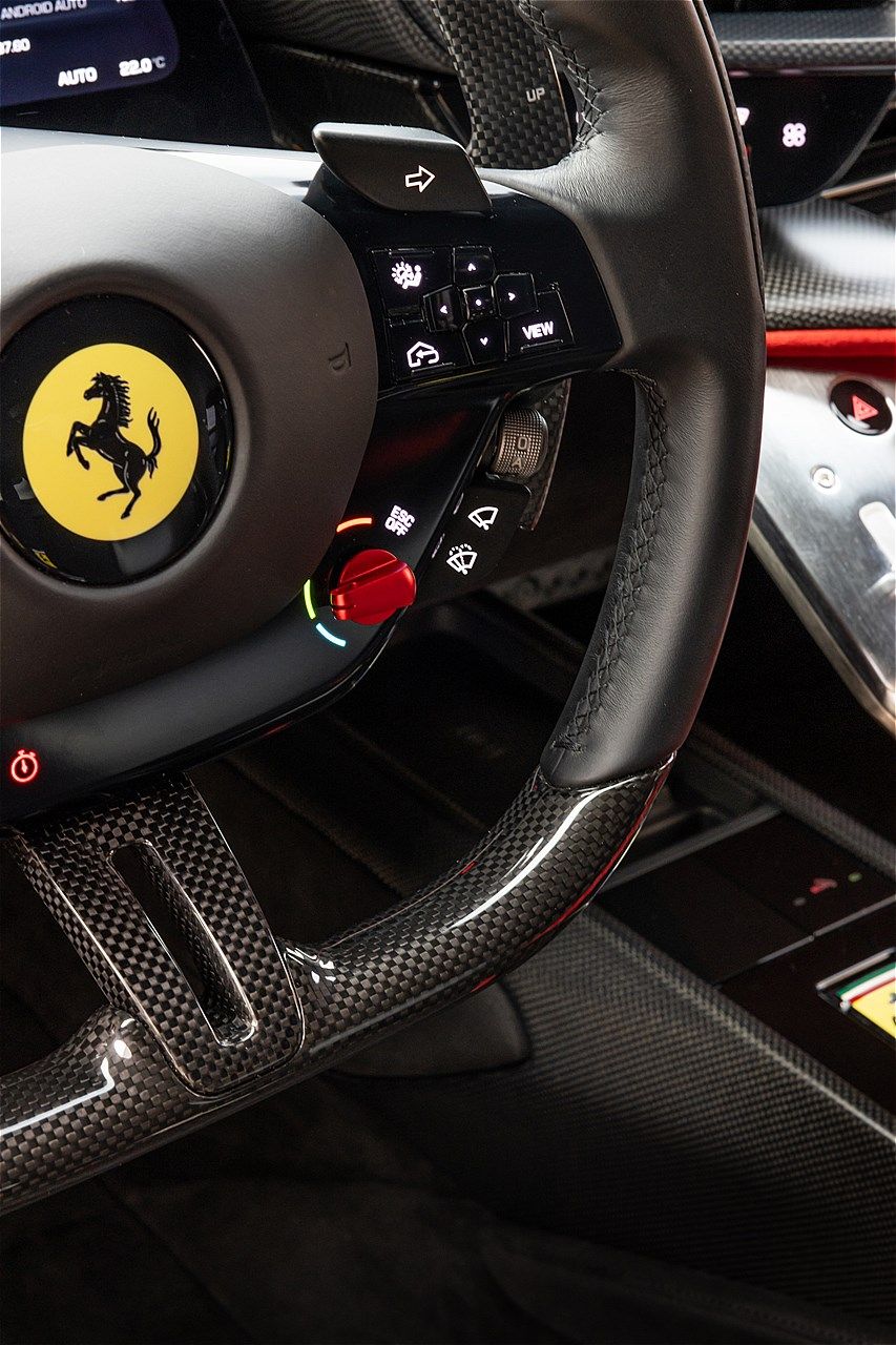 フェラーリの新型車「849テスタロッサ」（写真：Ferrari Japan）