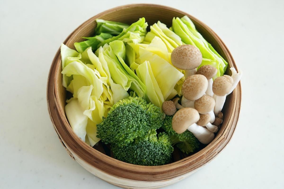 まずは野菜を敷く