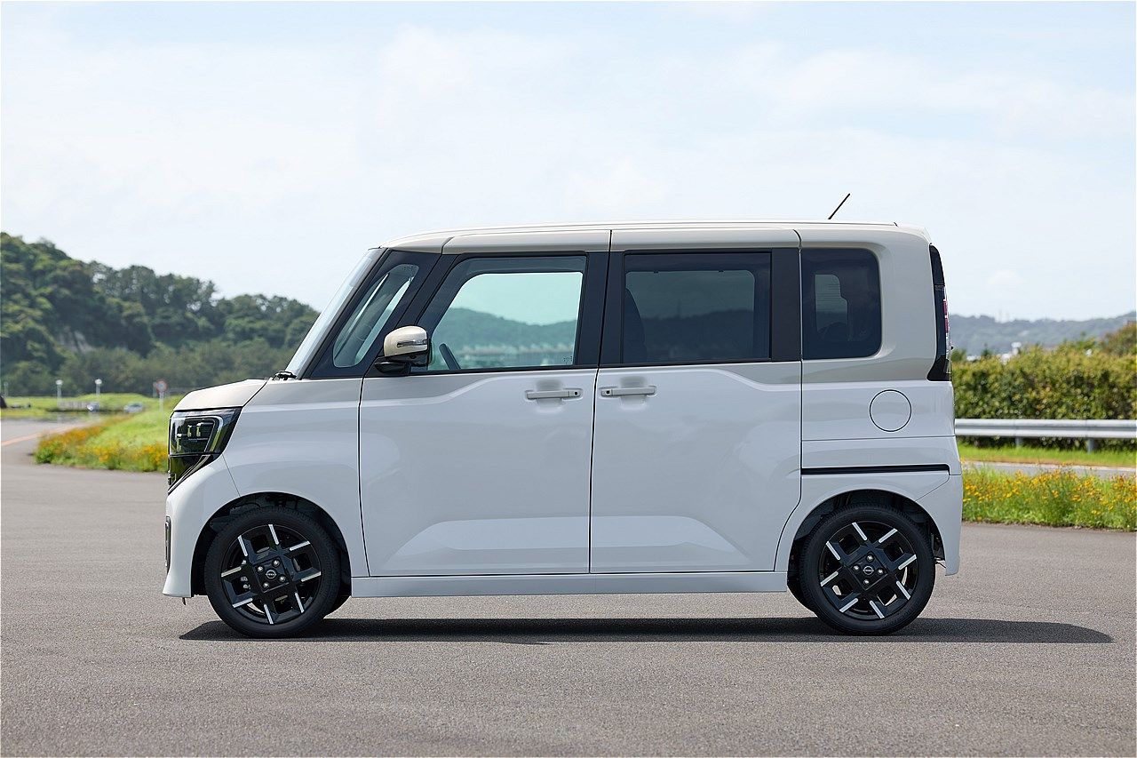 日産の新型軽自動車「ルークス」（写真：日産自動車）