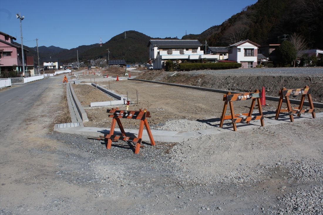 山東―船明間：船明地区の築堤は活用できず撤去されてしまった（筆者撮影）