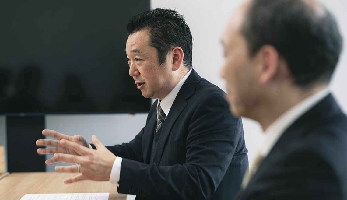 岩城氏インタビューカット