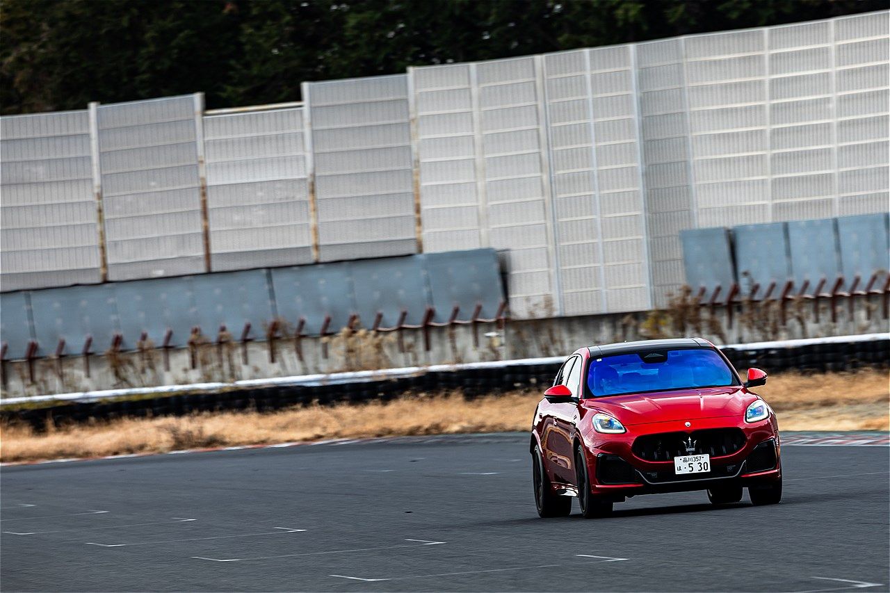 マセラティ「グレカーレ トロフェオ」（写真：三木 宏章）