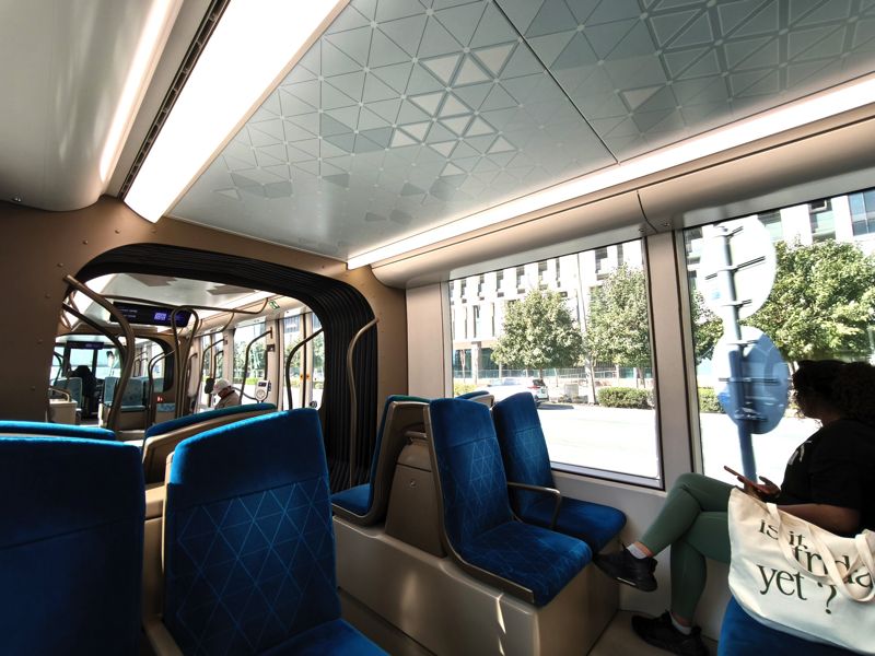 ルサイルトラムはドーハ北部の新しく開発された地区の足（筆者撮影）