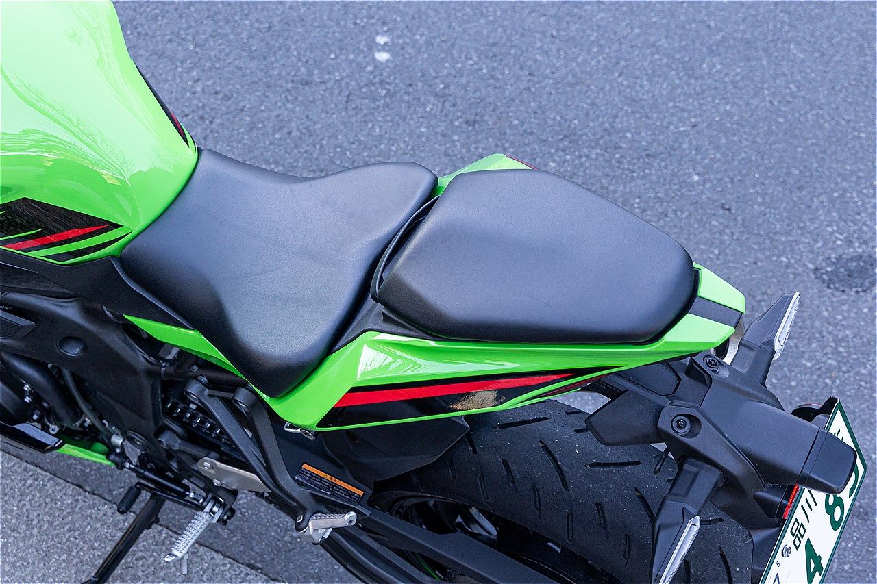 カワサキモータースジャパンのスーパースポーツモデル「Ninja ZX-4RR KRT EDTION」（写真：三木宏章）