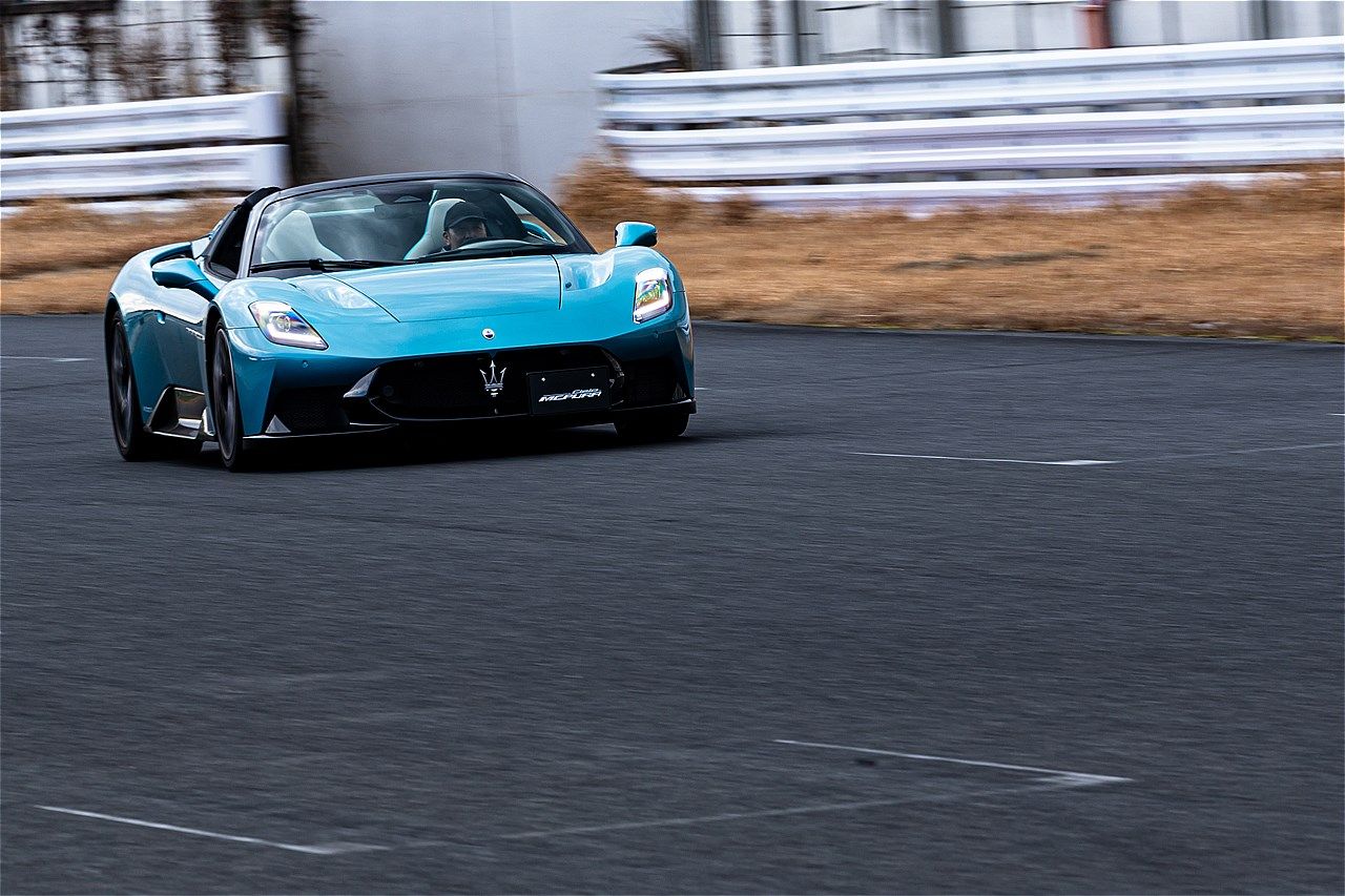 マセラティの新型「MCプーラ」（写真：三木 宏章）