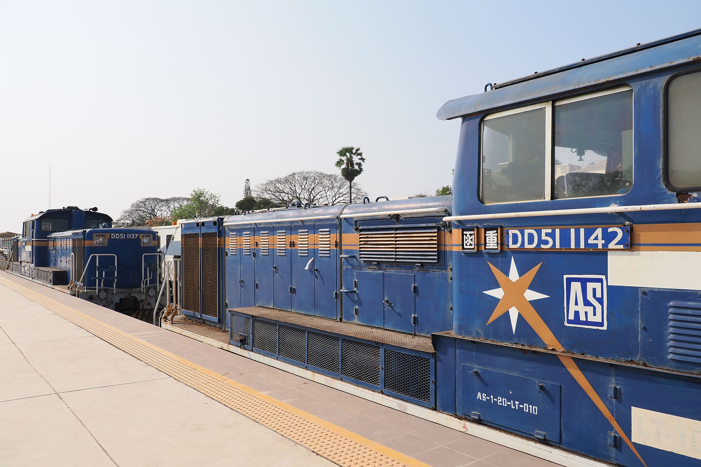タイ　旧JR北海道　ディーゼル機関車　DD51