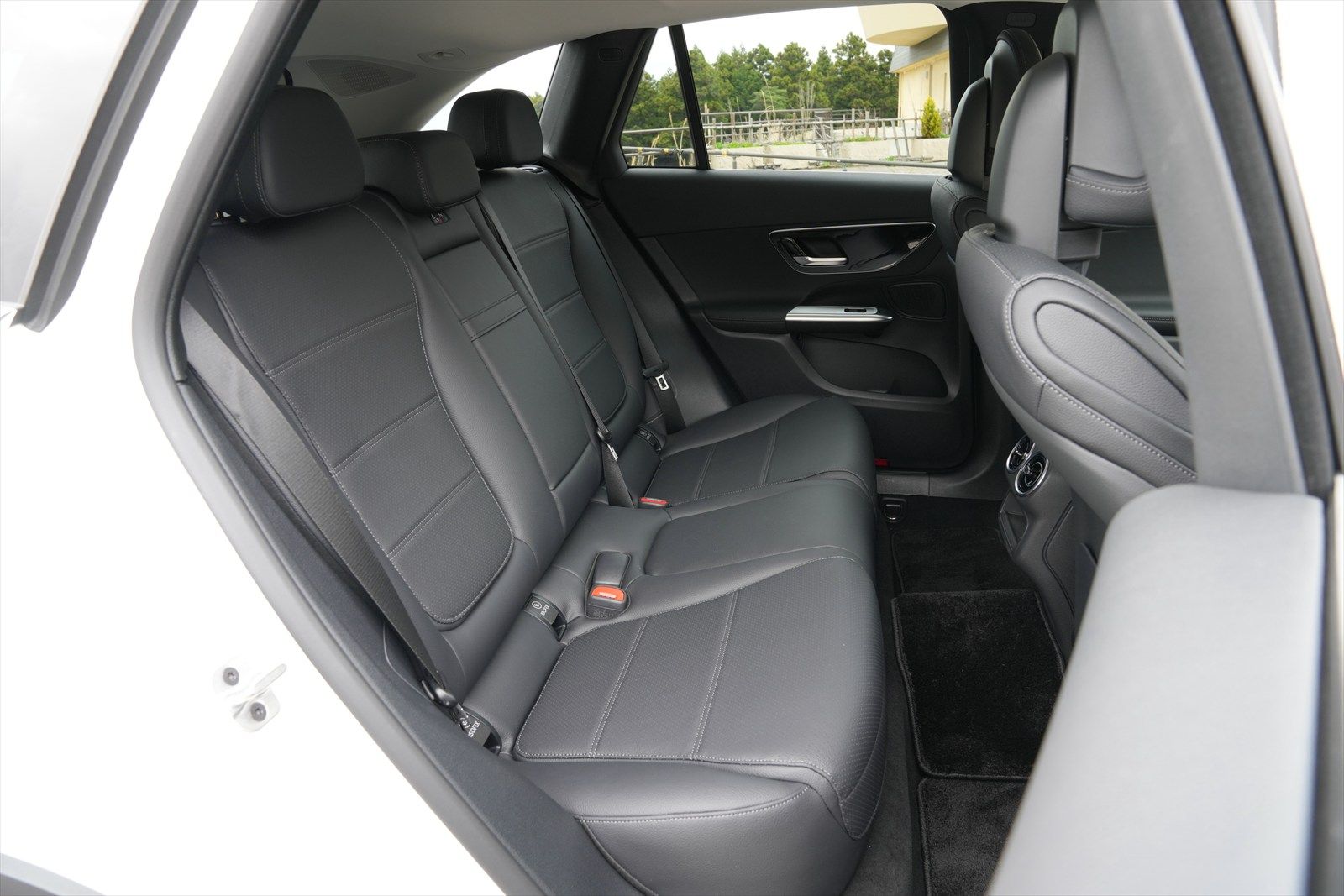 メルセデス・ベンツ GLC 220d 4MATIC Core（写真:メルセデス・ベンツ日本）
