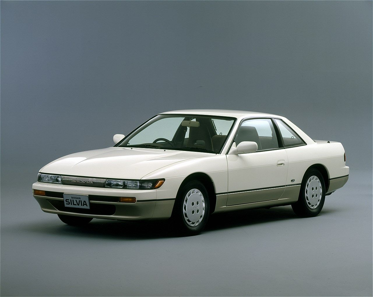日産のS13型シルビア（写真：日産自動車）
