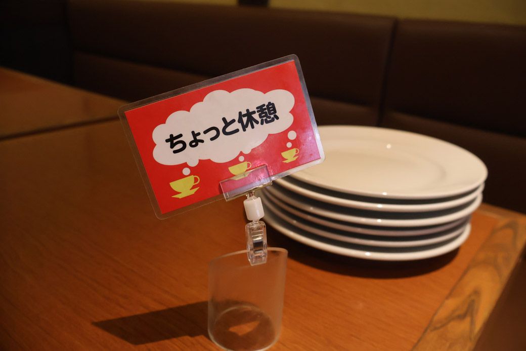 休憩中でも、人気のデザートピッツァが完成したときは声をかけてくれるホスピタリティが嬉しい（筆者撮影）