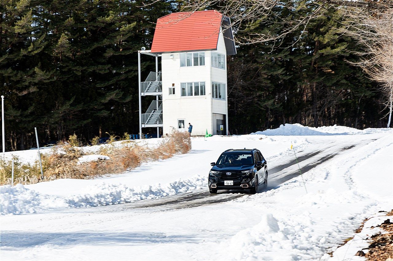 スバル「フォレスター」雪上試乗会の様子（写真：三木 宏章）