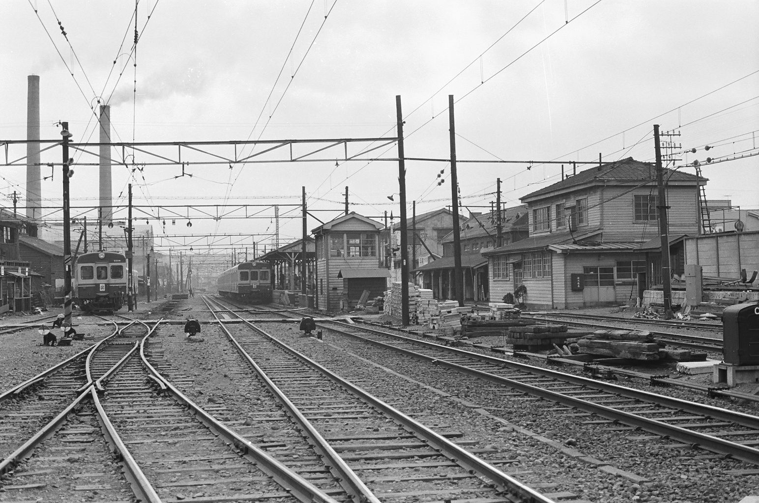 橋上化工事着工前　相鉄　星川駅全景