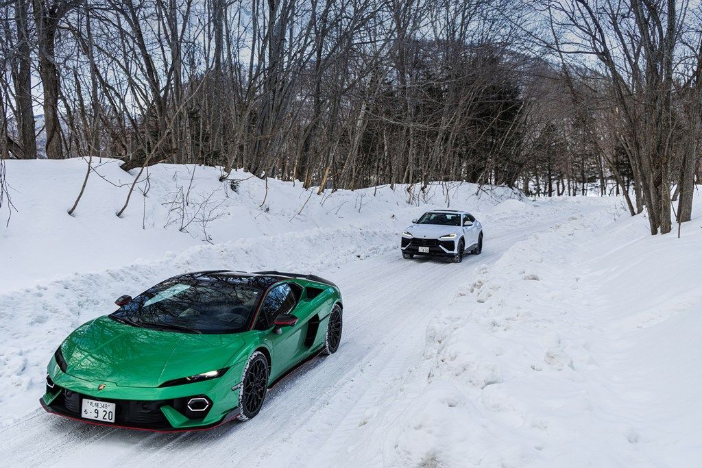 ランボルギーニの「テメラリオ」と「ウルスSE」（写真：Lamborghini）