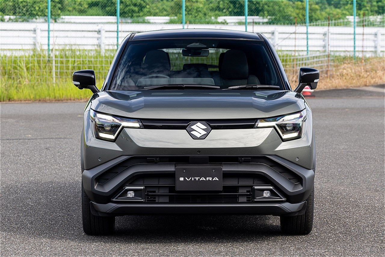 スズキの新型「eビターラ プロトタイプ」（写真：三木 宏章）