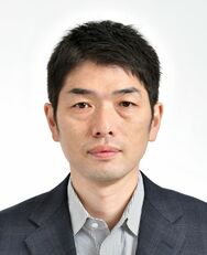 許斐 健太