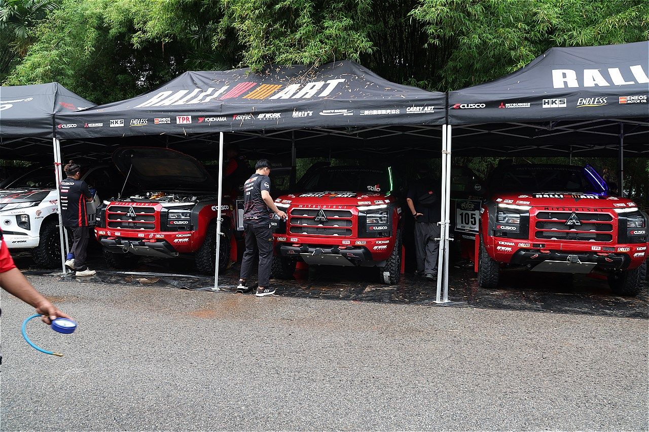 アジアンクロスカントリーラリー2025とチーム三菱ラリーアートの様子（写真：三木 宏章）