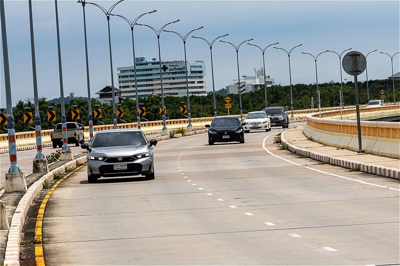 タイで試乗したホンダ「シビック e:HEV RS」（写真：筆者撮影）