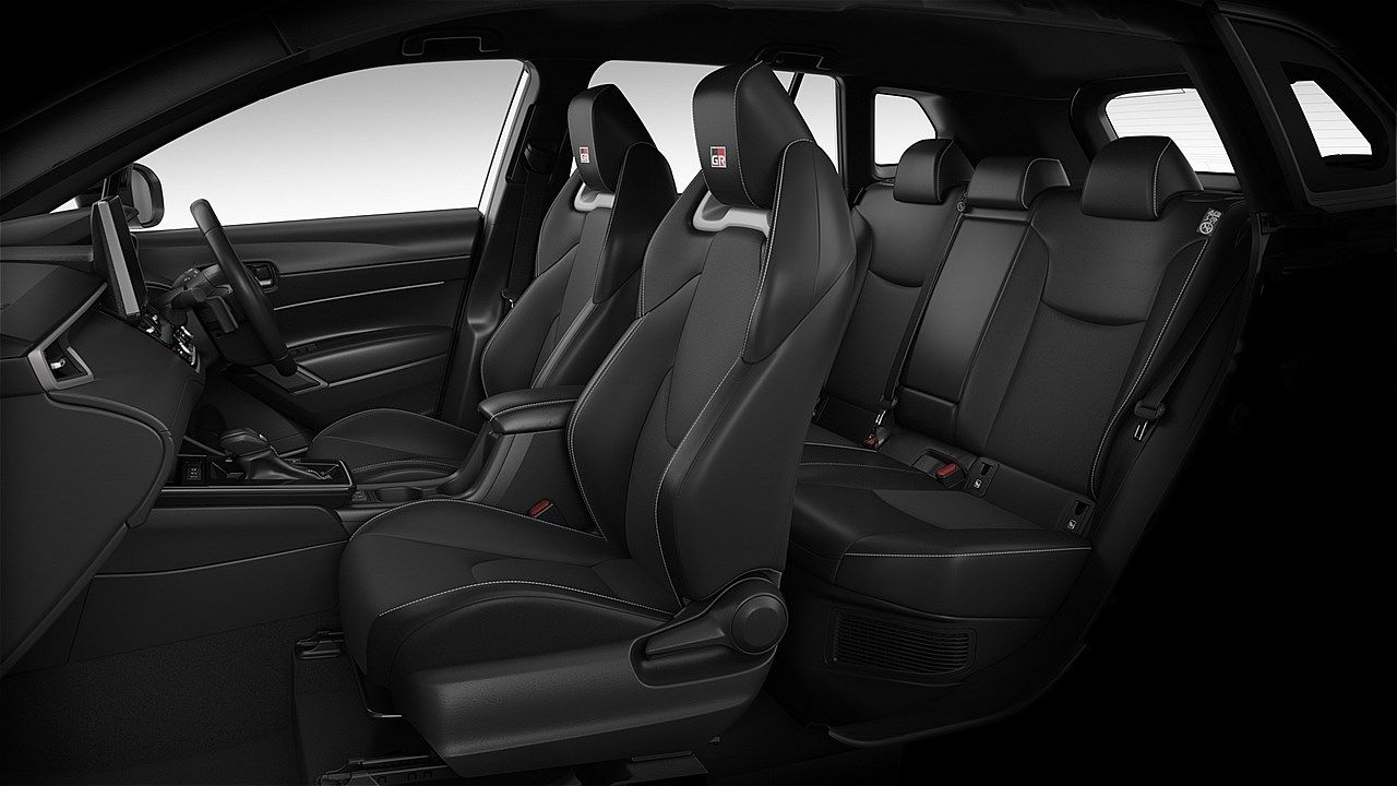 トヨタ「カローラ クロスGR SPORT」（写真：トヨタ自動車）