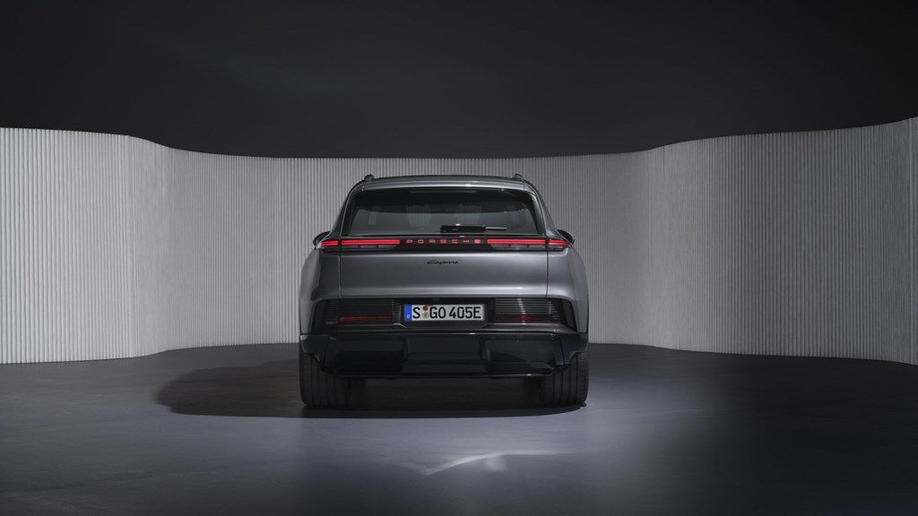 ポルシェの新型EV「カイエン・エレクトリック」（写真：Porsche AG）