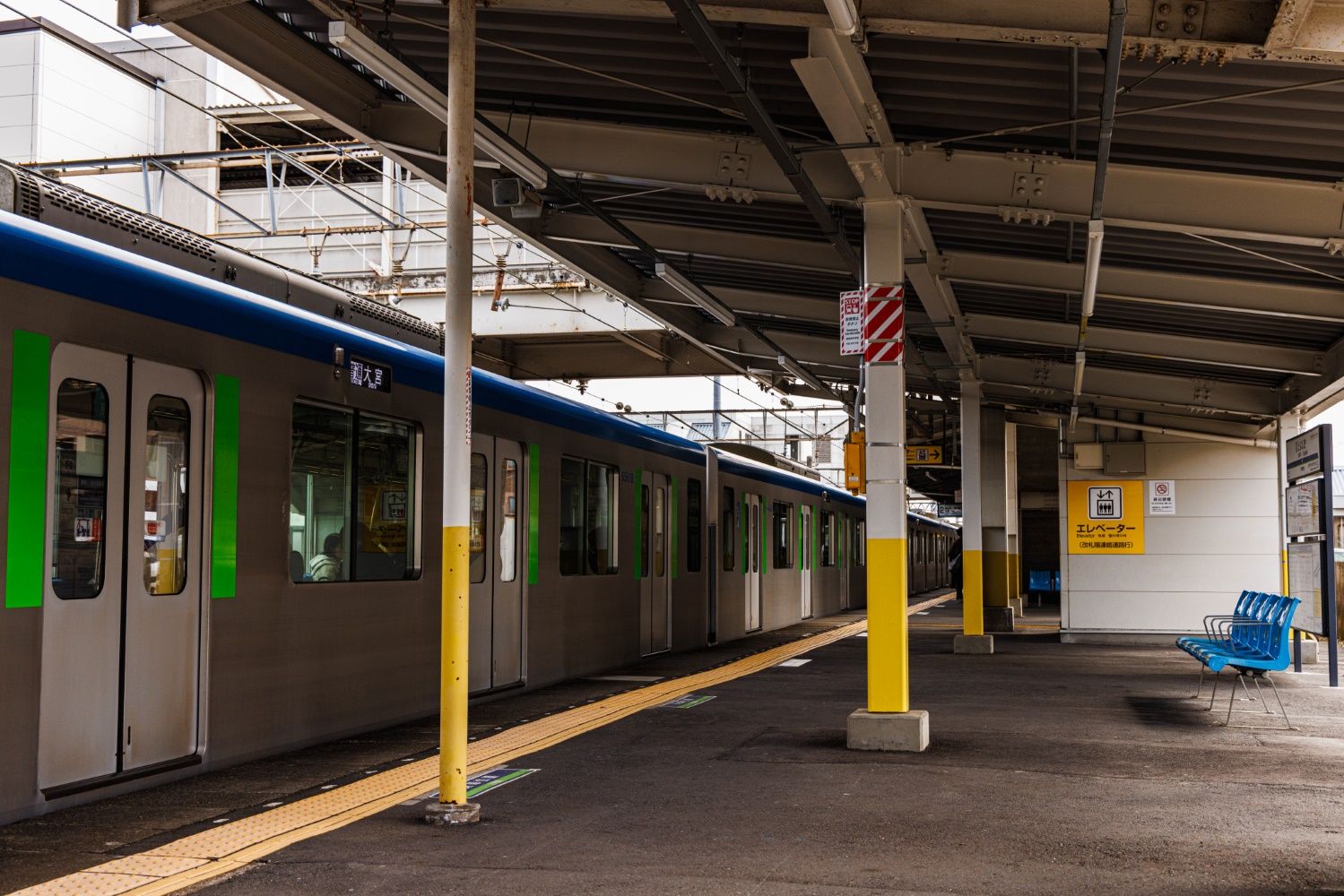 豊四季駅のホーム