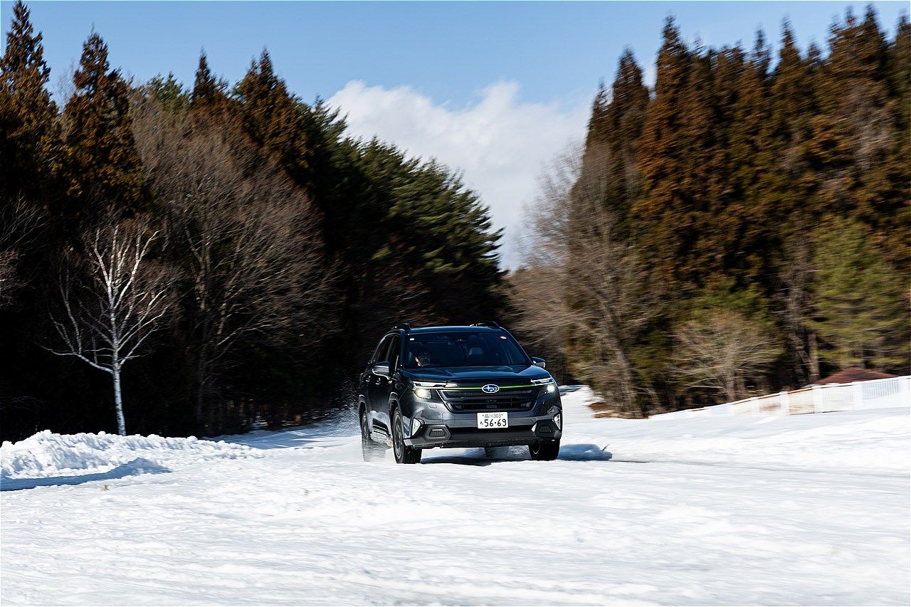 スバル「フォレスター」雪上試乗会の様子（写真：三木 宏章）