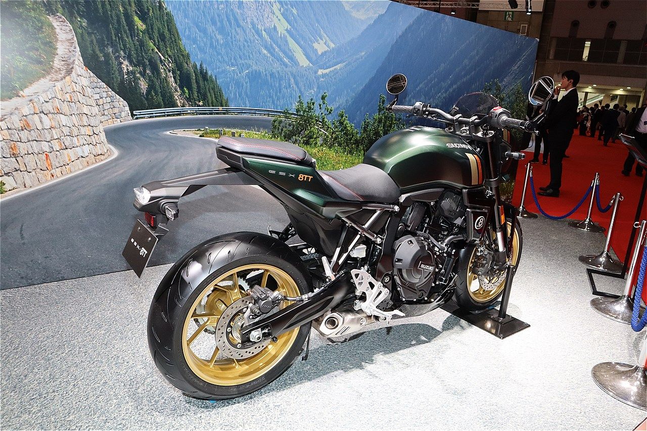 スズキの新型「GSX-8TT」（筆者撮影）