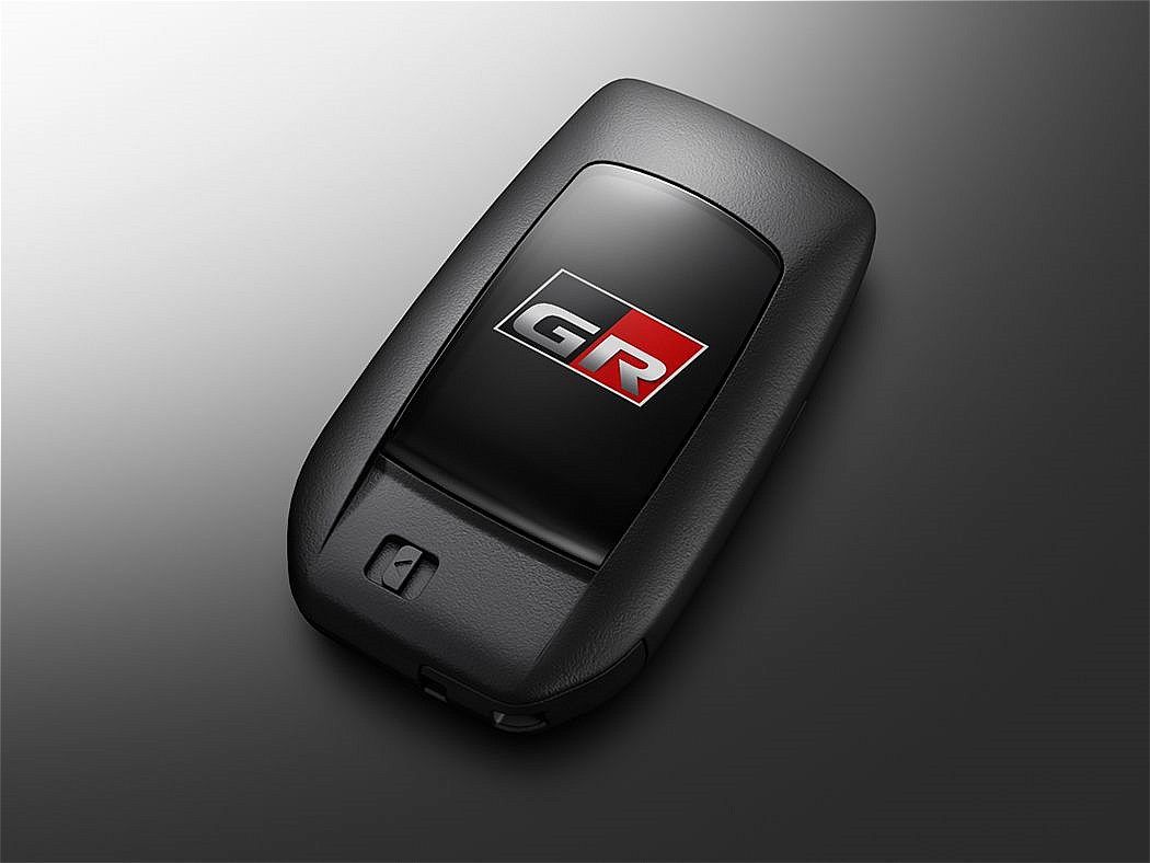 トヨタ「カローラ クロスGR SPORT」（写真：トヨタ自動車）