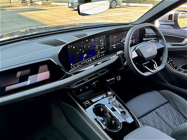 アウディの新型「S5アバント」（筆者撮影）