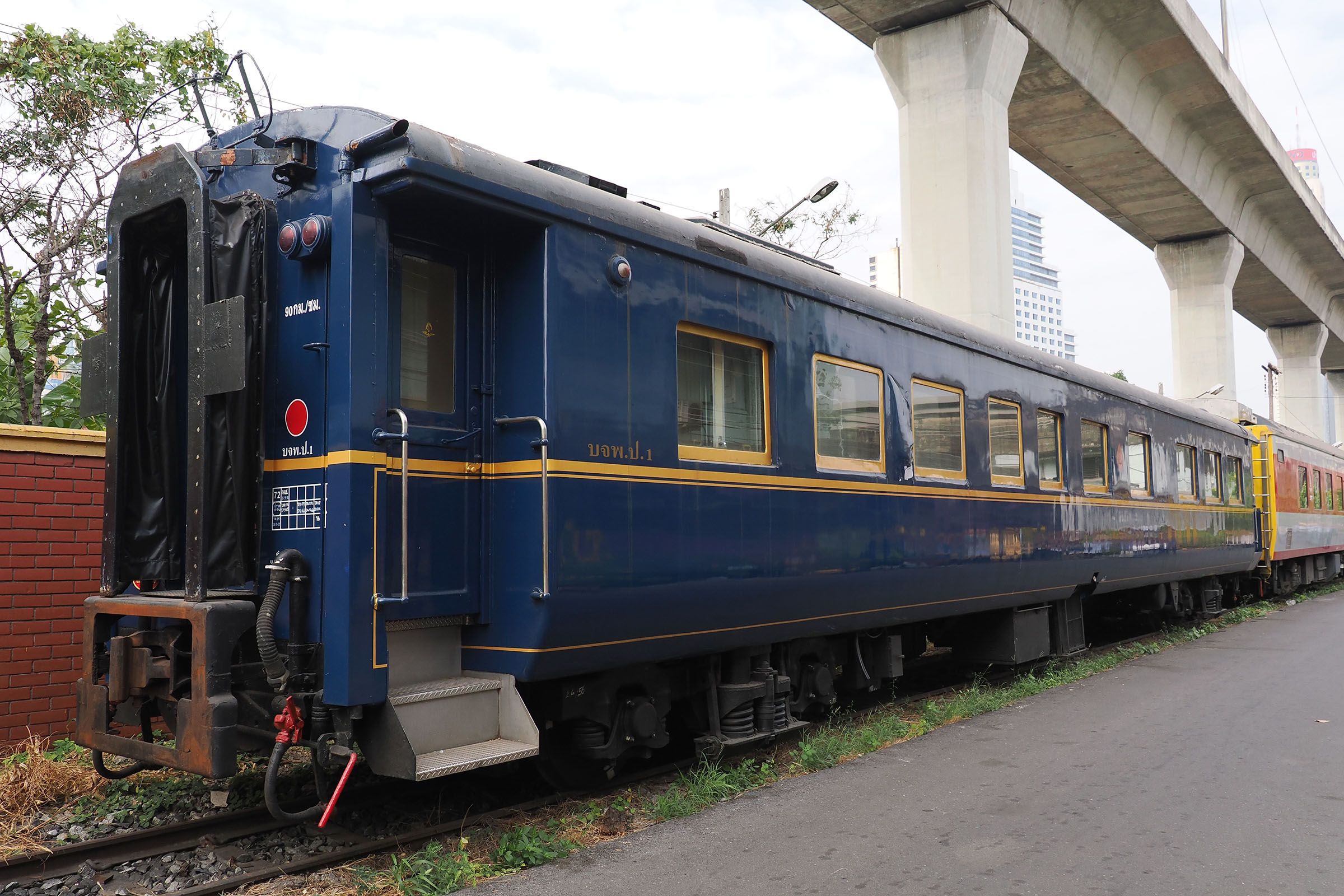 タイ国鉄　近畿車輛製　特別車