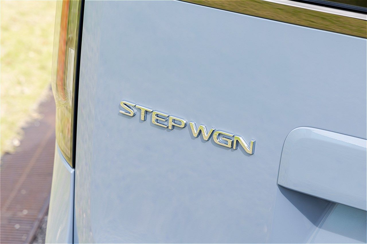 ホンダ「ステップワゴン e：HEV スパーダ  プレミアムライン ブラック エディション」（写真：三木 宏章）