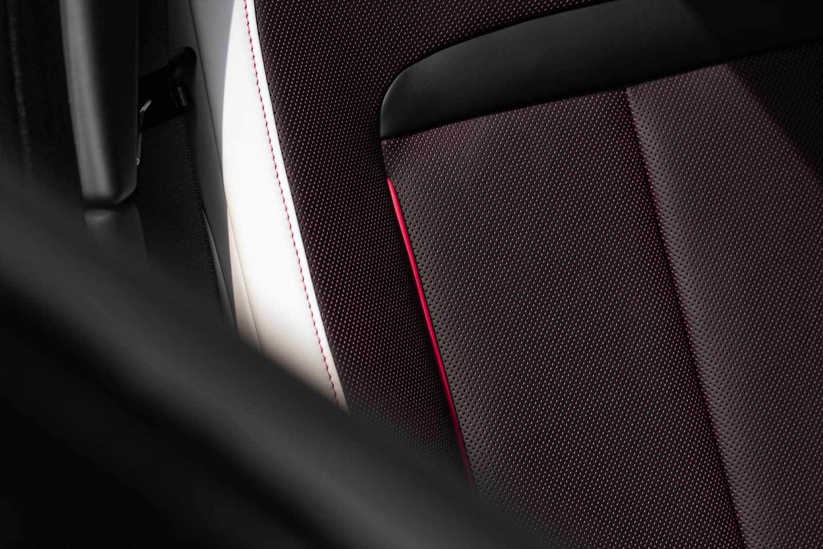 写真：Rolls-Royce Motor Cars