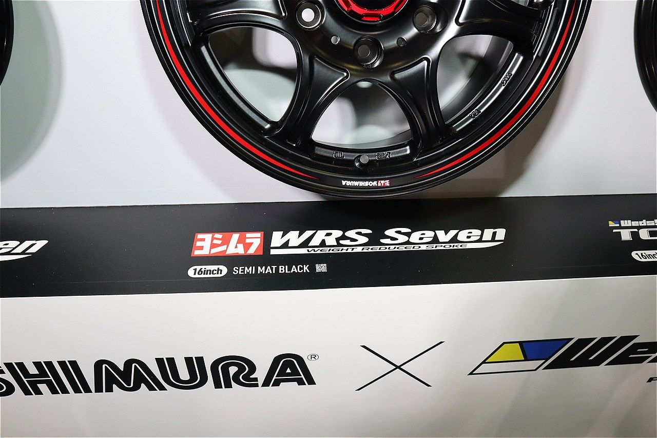 東京オートサロン2026ウェッズブースの展示内容（写真：筆者撮影）